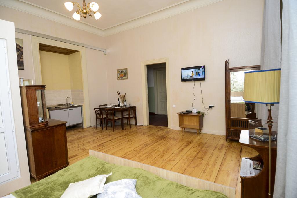 Solo Room Apartment Tiflis Exterior foto